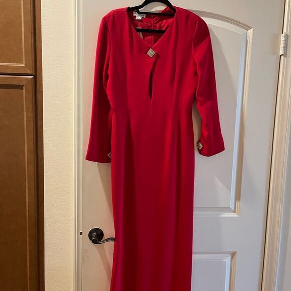 Maxi dress Lipstick red 100% red silk with 5 rhinestone diamond shaped buttons - Picture 3 of 6